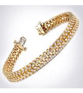 How do you tell if a tennis bracelet is real?