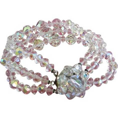 What to do with a crystal bracelet when it breaks?